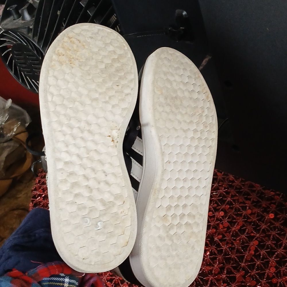 Adidas   - Picture 6 of 6